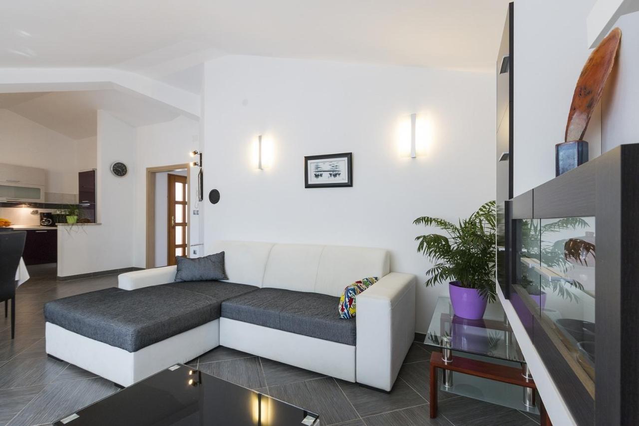 PUY Apartment Carmen מראה חיצוני תמונה